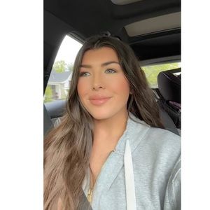 Meet your Posher, Alyssa